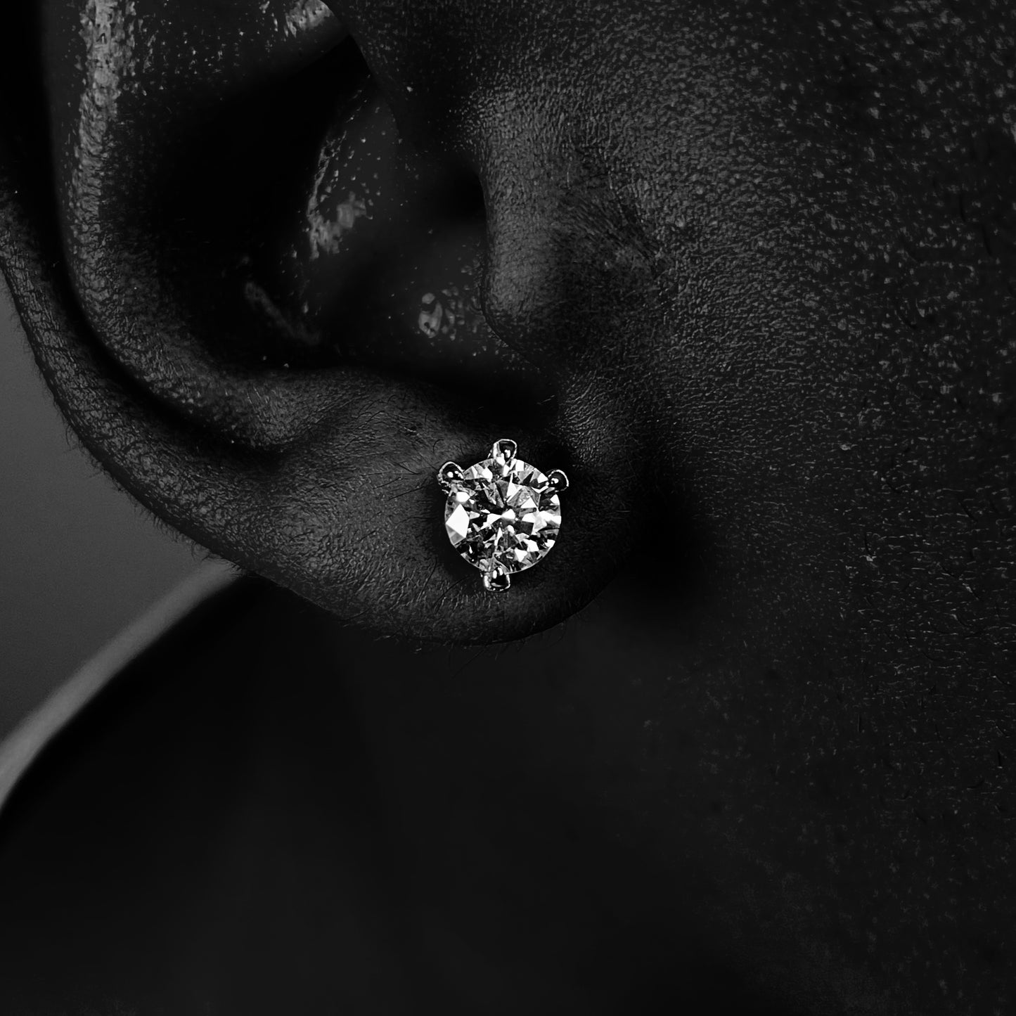Claw Stud Earrings